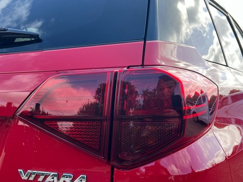 Suzuki Vitara SZ-T BOOSTERJET MHEV 19