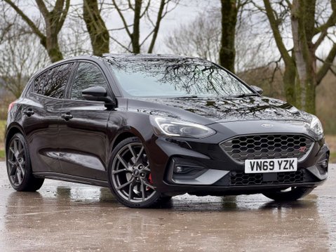 Ford Focus 2.3 Focus ST 5dr 1
