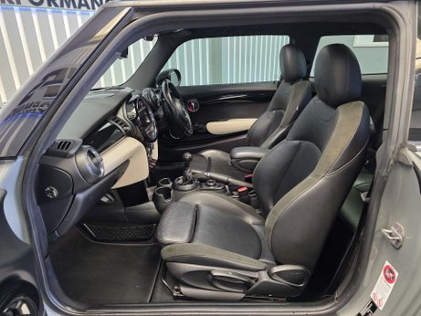 Mini Hatch 2.0 Cooper S Hatchback 3dr Petrol Manual Euro 6 (s/s) (192 ps) 17