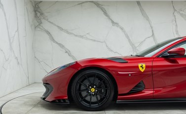 Ferrari 812 Competizione 49