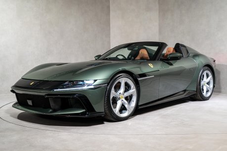 Ferrari 12 Cilindri SPIDER. £15K GLOSS BLACK EXTERIOR PACK. CARBON WHEEL & LEDs. LIFT. 3