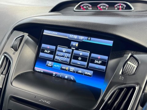 Ford Focus 2.0 TDCi ST-3 Euro 6 (s/s) 5dr 15