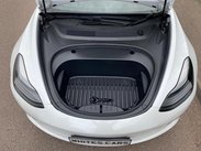 Tesla Model 3 (Dual Motor) Long Range Auto 4WDE 4dr 31