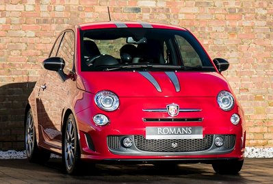 Abarth 695 Tributo Ferrari