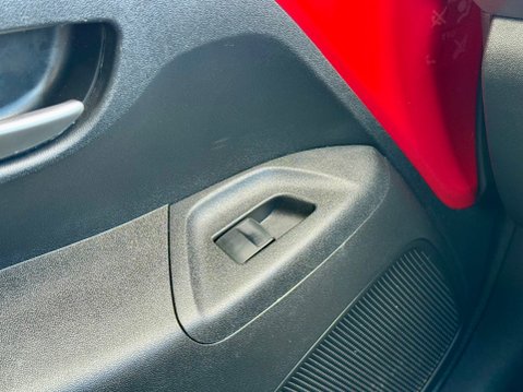 Toyota Aygo VVT-I X-PLAY TSS 38