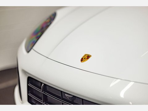 Porsche Cayenne 3.0 V6 E-Hybrid 17.9kWh Platinum Edition TiptronicS 4WD Euro 6 (s/s) 5dr (3 100