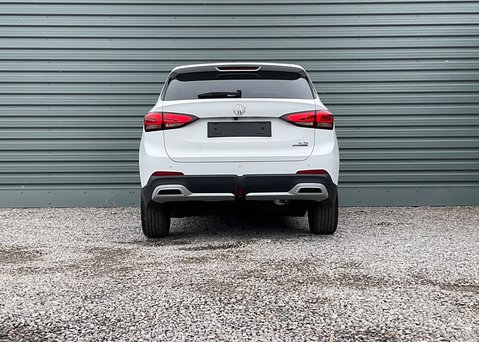 MG ZS 1.5 HYBRID+ TROPHY 9