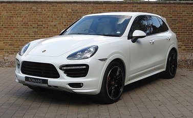 Porsche Cayenne GTS 4