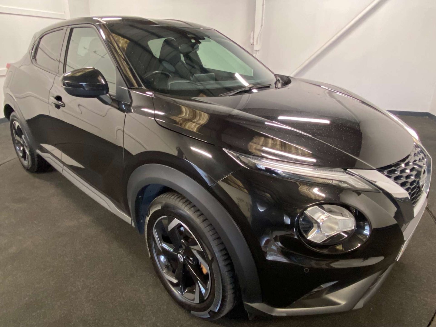 2023 Nissan Juke — image 6