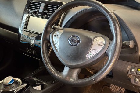 Nissan LEAF 30kWh Tekna Hatchback 5dr Electric Auto (109 bhp) 48