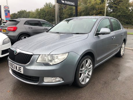 Skoda Superb ELEGANCE 2.0TDI 5dr CR DSG 4X4 Automatic 24