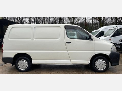 Toyota Hiace 2.5 280 D-4D Panel Van 4dr Diesel Manual RWD L1 H1 (221 g/km, 117 bhp) 7