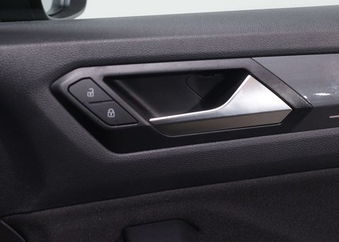 Volkswagen T-Roc 1.5 T-Roc SEL TSi Evo Semi-Auto 5dr 39