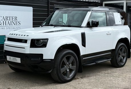 Land Rover Defender 90 3.0 D250 MHEV X-Dynamic SE SUV 3dr Diesel Auto 4WD Euro 6 (s/s) (250 ps)