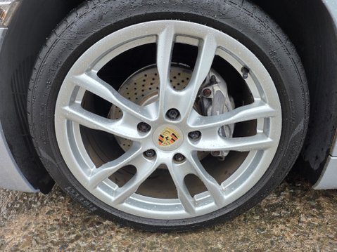 Porsche Cayman 24V PDK 2.7 13