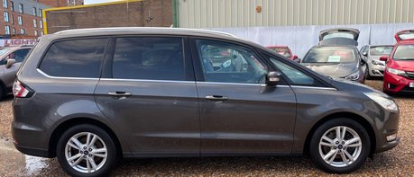 Ford Galaxy TITANIUM 1.5T !! LOOK !! 7 SEATS !! 10 SERVICES! 1 FORMER KEEPER! 1