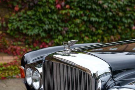 Bentley Continental Convertible 11