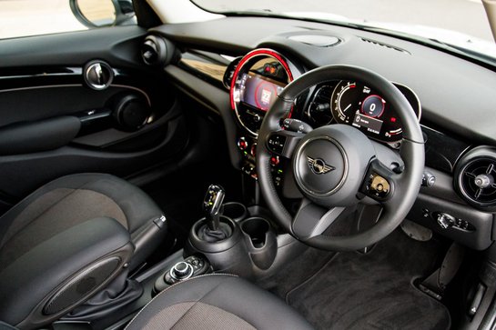Mini Hatch COOPER CLASSIC