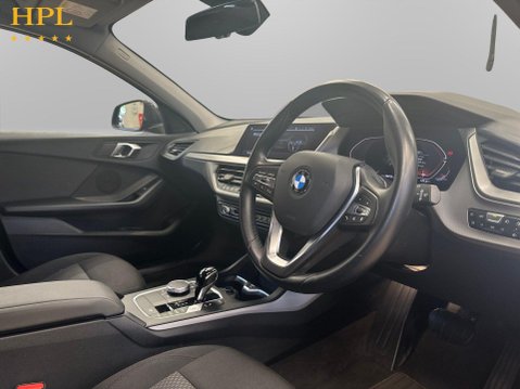 BMW 1 Series 1.5 118i SE (LCP) Hatchback 5dr Petrol DCT Euro 6 (s/s) (136 ps) Air Con - 12
