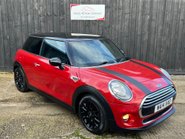 Mini Hatch COOPER D 1