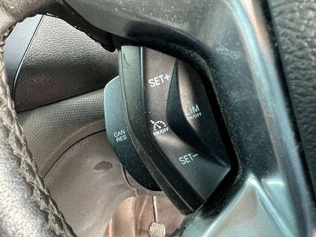 Ford Transit Connect SWB L1H1 Limited 200 Air Con Alloys Camera Sensors EURO 6 NO VAT 34