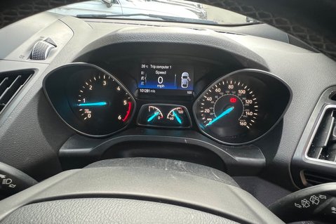 Ford Kuga ST-LINE TDCI - 8 SERVICES - AWAITING PREPARATION 13