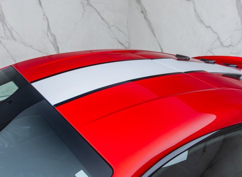 Ferrari 812 Competizione 33