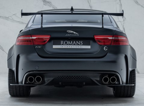 Jaguar XE SV PROJECT 8 7