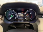 Land Rover Range Rover Evoque 2.2 SD4 Prestige Auto 4WD Euro 5 (s/s) 5dr 32