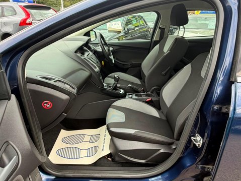 Ford Focus 1.0T EcoBoost Zetec Euro 5 (s/s) 5dr 19