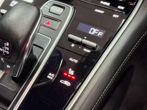 Porsche Panamera 4.0T V8 GTS Sport Turismo 5dr Petrol PDK 4WD Euro 6 (s/s) (460 ps) 66