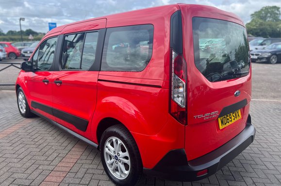 Ford Grand Tourneo Connect ZETEC 1.5 TDCI 7 SEATS 9