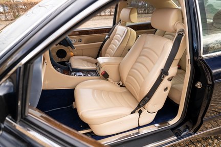 Bentley Continental R Mulliner 29