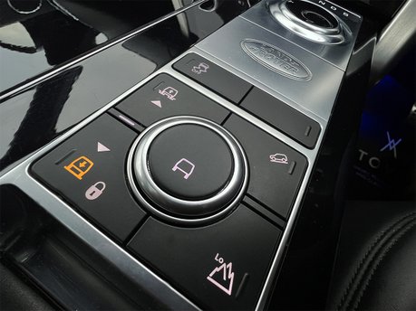 Land Rover Range Rover WESTMINSTER BLACK MHEV 63