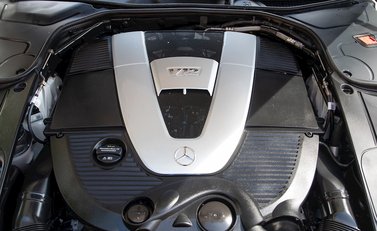 Mercedes-Benz M Class S650 37
