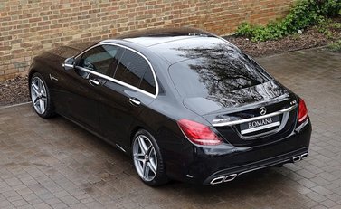 Mercedes-Benz C Class C63 Saloon 9