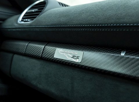 Porsche Cayman GT4 RS (718) 18