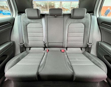 Volkswagen Golf 2.0 Golf R TSi 4WD 5dr 75