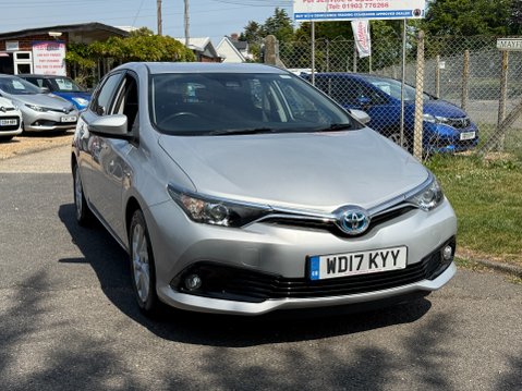 Toyota Auris VVT-I HYBRID BUSINESS EDITION TSS 26