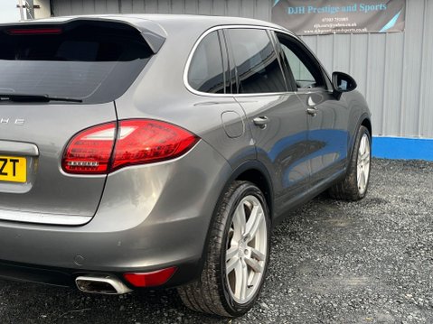 Porsche Cayenne 3.0 TD V6 Tiptronic 4WD Euro 5 (s/s) 5dr 53