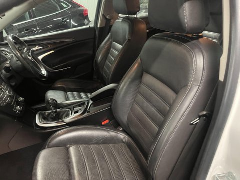 Vauxhall Insignia 2.0 CDTi SRi Euro 5 5dr 12
