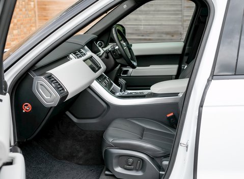 Land Rover Range Rover Sport 3.0 SDV6 HSE Dynamic 14