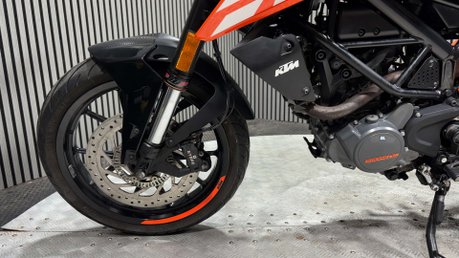 KTM Duke 2019 ONLY 11K RUNNING PROJECT NAKED BIKE 125CC 17