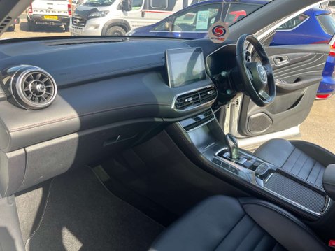 MG HS 1.5 MG HS Exclusive PHEV Auto 5dr 35