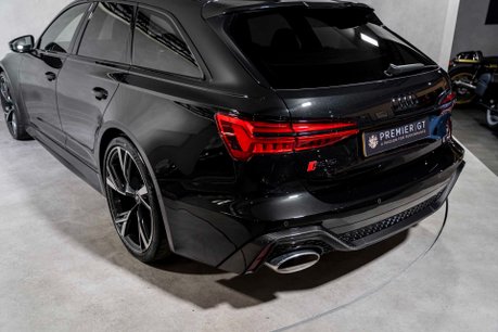 Audi RS6 Avant QUATTRO CARBON BLACK. VAT Q. WARRANTY. HEATED & COOLED SEATS. B & O. 57