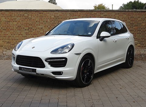 Porsche Cayenne GTS 4