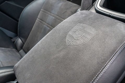 Porsche Cayenne 4.0T V8 TURBO GT 14