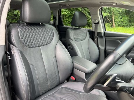 Hyundai SANTA FE 2.2 Santa Fe Premium SE CRDi Auto 4WD 5dr 20