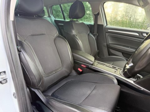 Renault Megane 1.5 Blue dCi Iconic Sport Tourer Euro 6 (s/s) 5dr 9