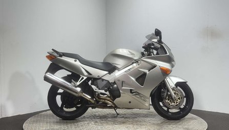 Honda VFR 1998 69K PROJECT BIKE VERY CLEAN SPARES OR REPAIR INJECTED NO VTEC 800CC